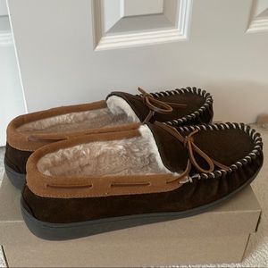 Minnetonka Slippers